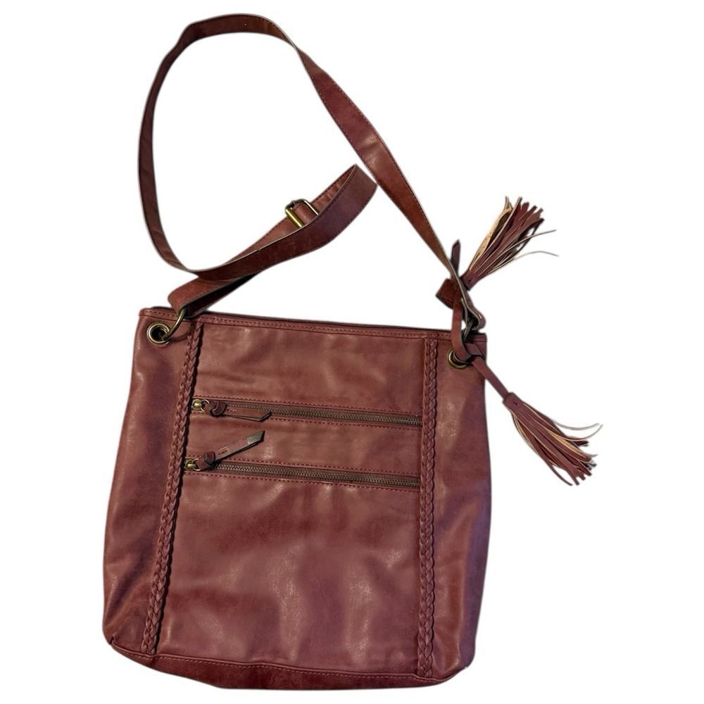 Bueno Faux Leather Brown Cross Body Bag. Shoulder Strap